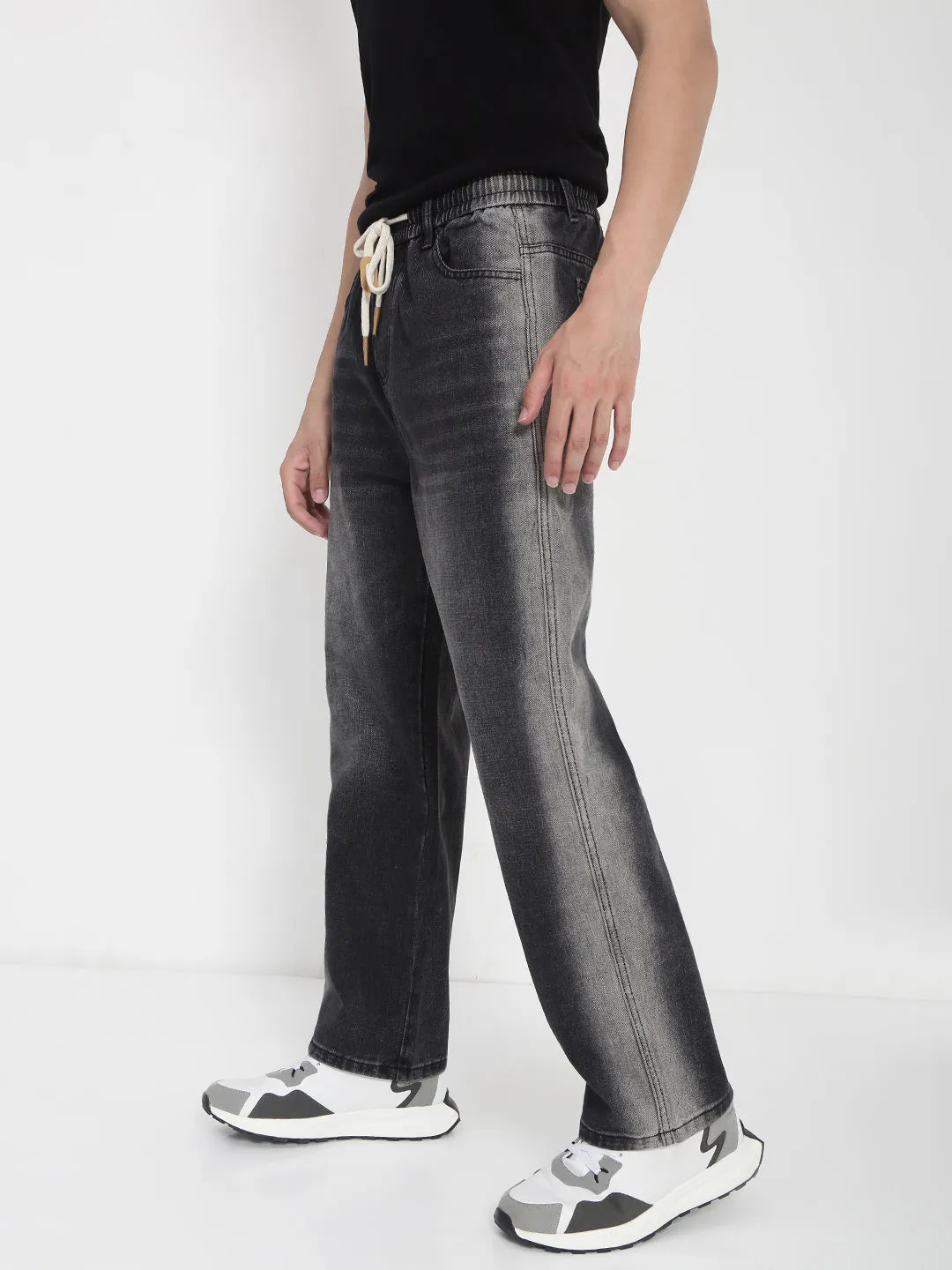 Men Faded Grey Relaxed Fit Jeans