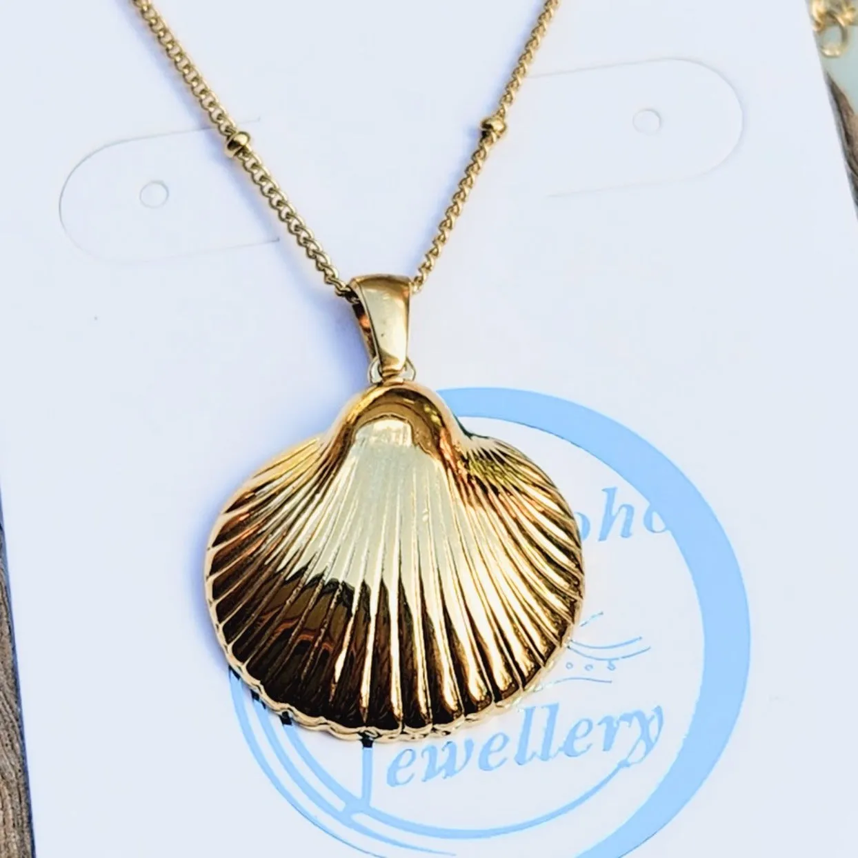 SEA SHELLS OF GOLD  - WATERPROOF 18K GOLD SHELL NECKLACE