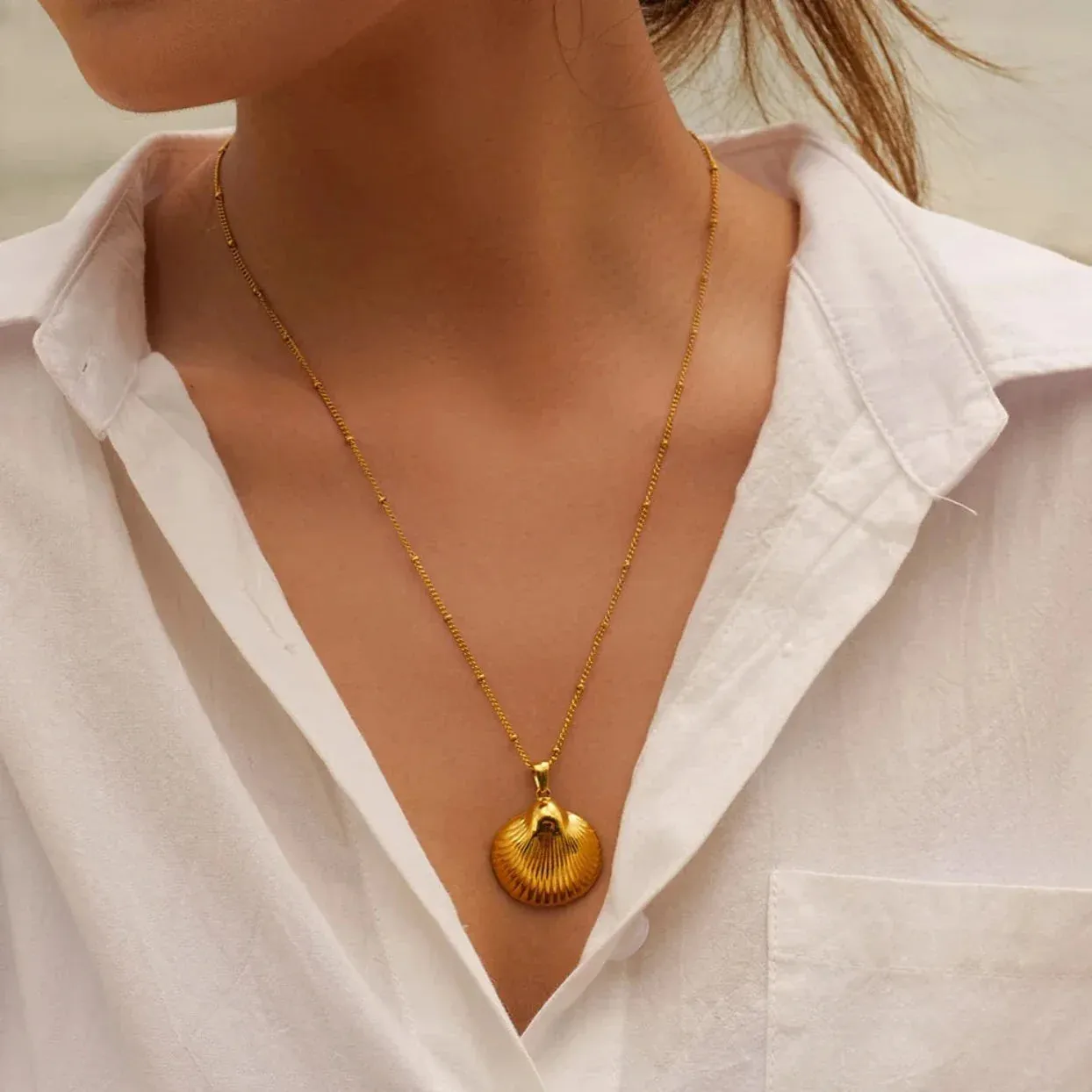 SEA SHELLS OF GOLD  - WATERPROOF 18K GOLD SHELL NECKLACE