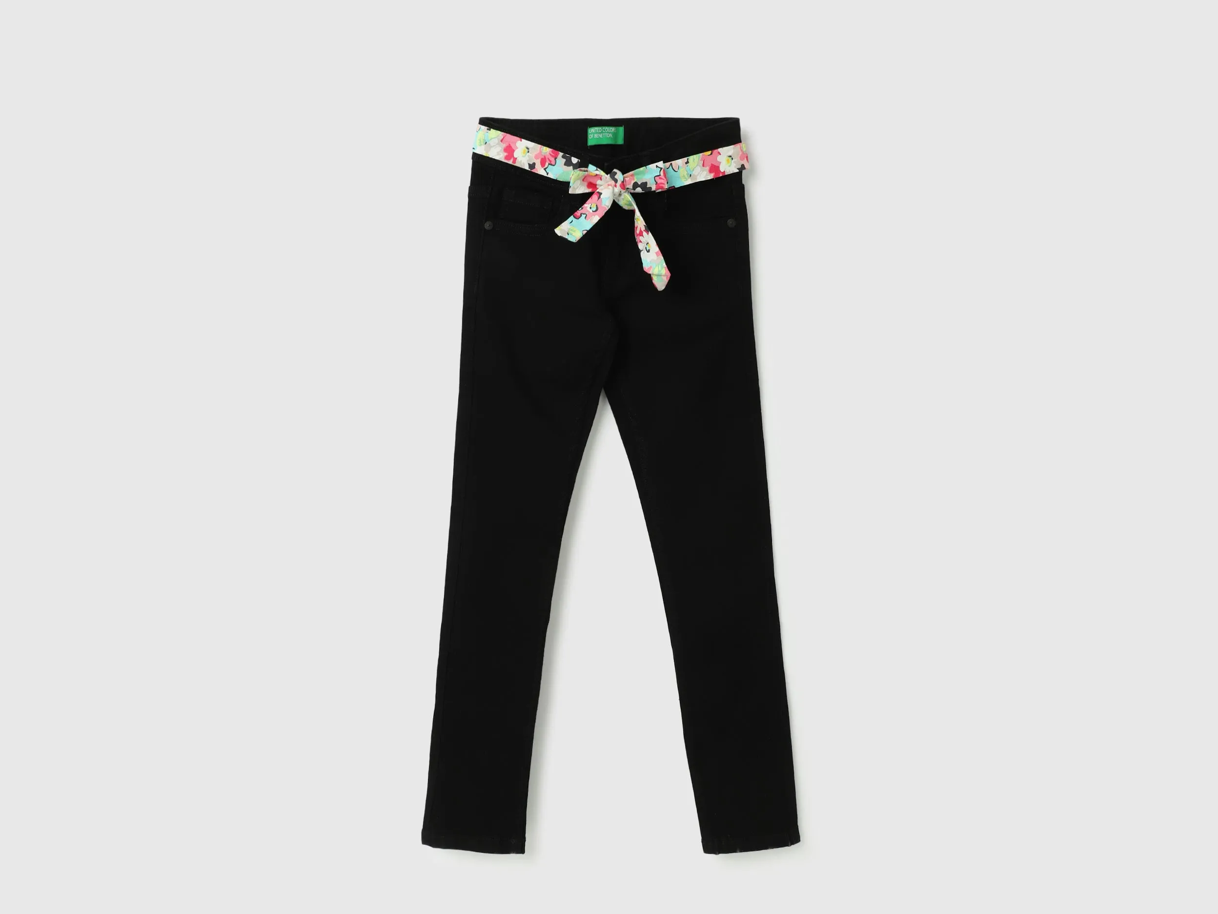 Solid Slim-Fit Trousers With Belt