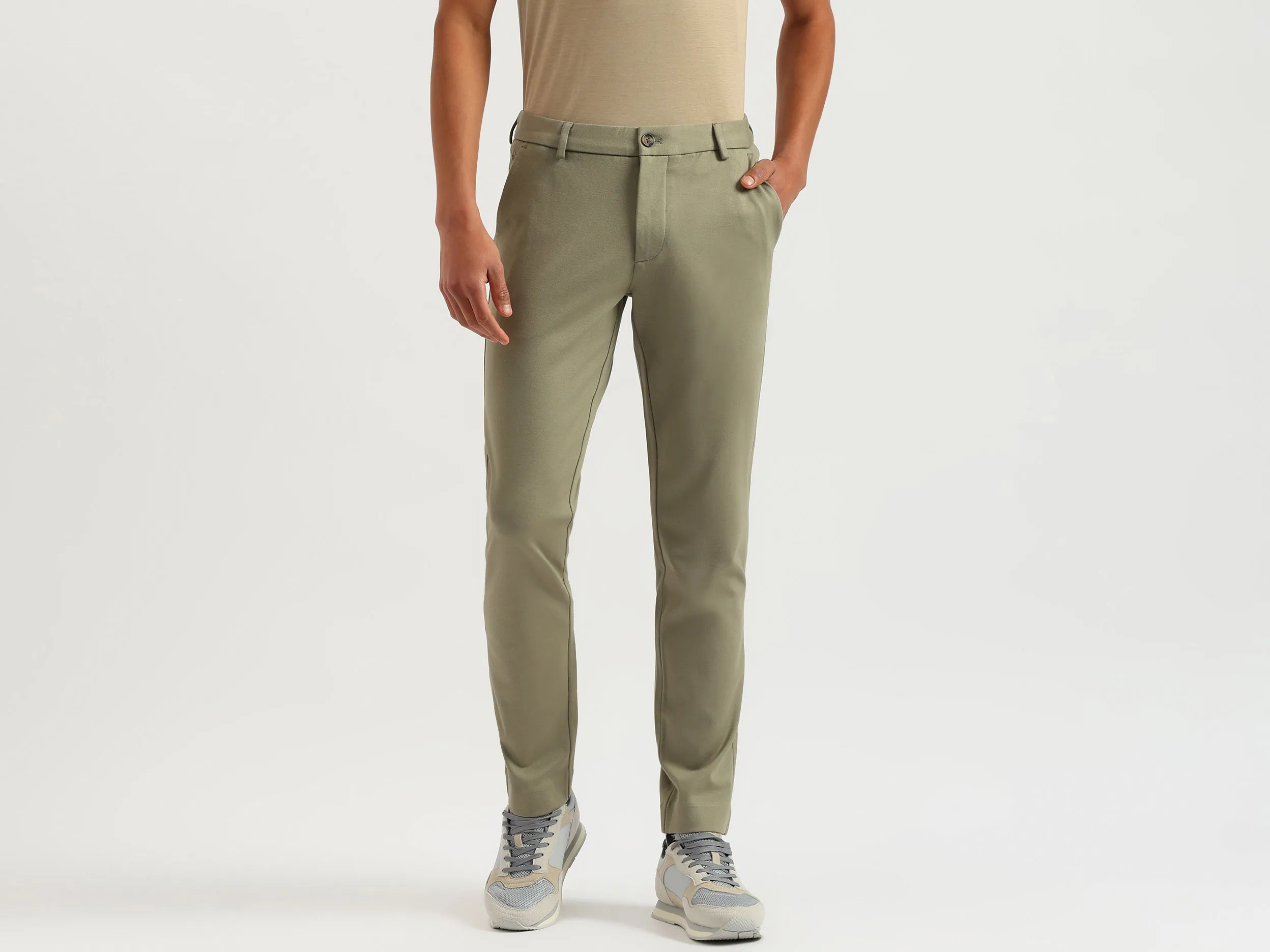 Solid Slim Fit Twill Knit Trousers
