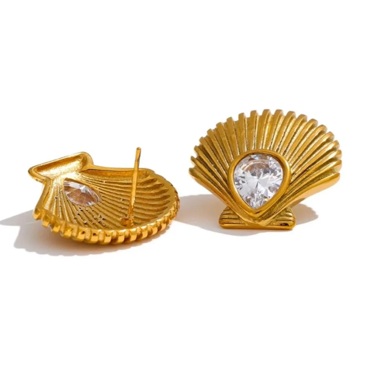 TEARDROP SHELLS - 18K GOLD WATERPROOF STUD EARRINGS